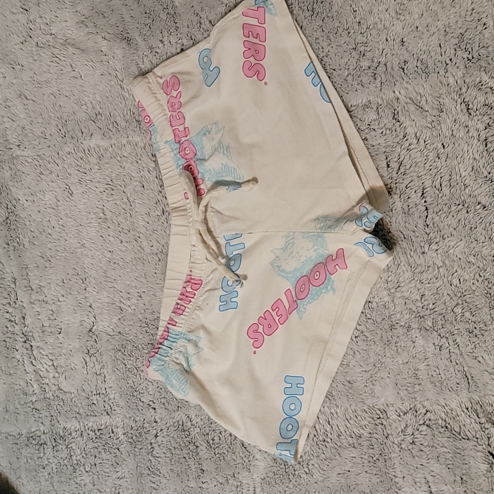 Hooter short lounge shorts size small